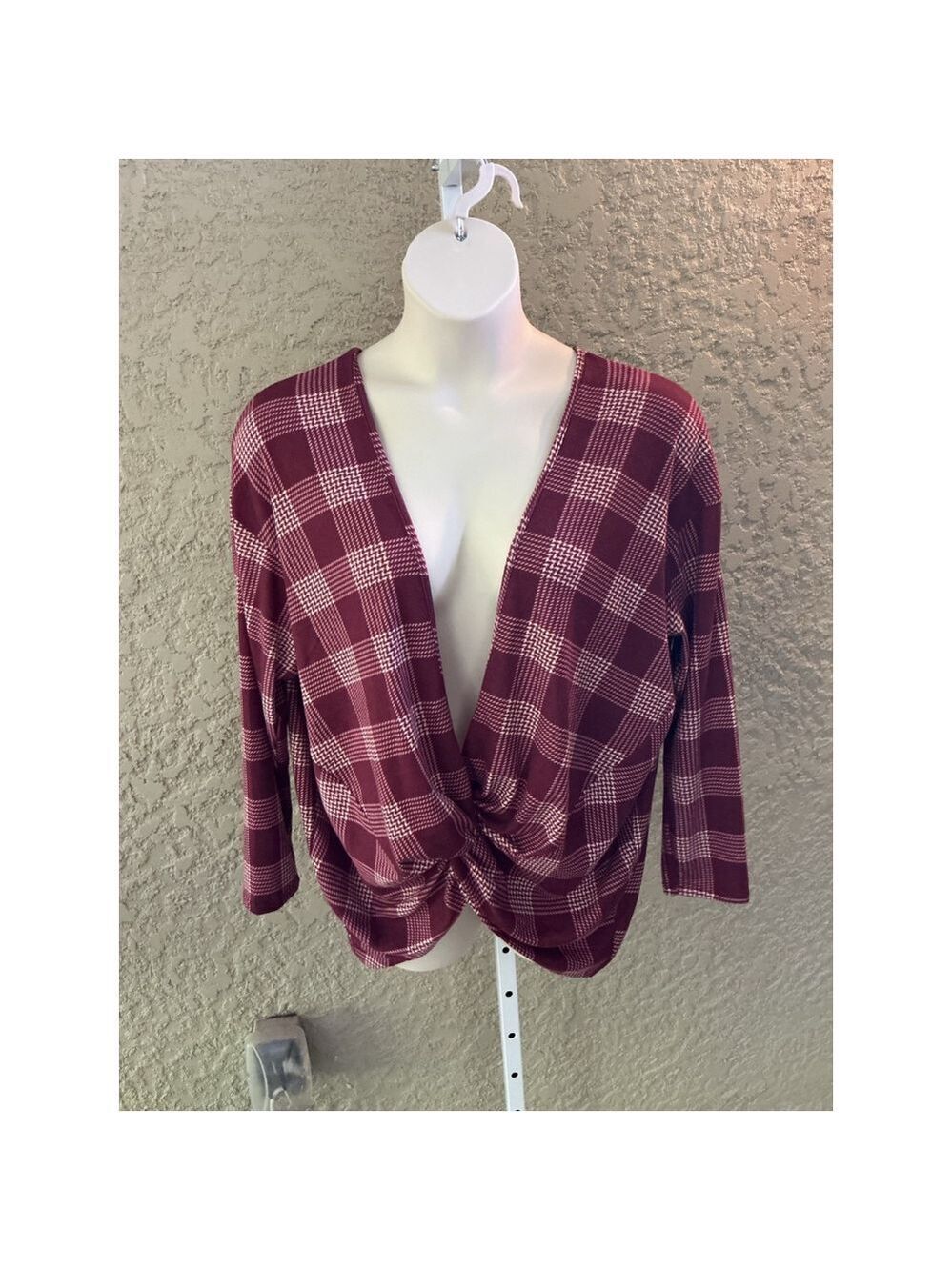 Piphany Burgundy Plaid Twist Front long sleeve Top size 3 new with tags
